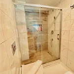 Port Mansion * 马尔马里斯
