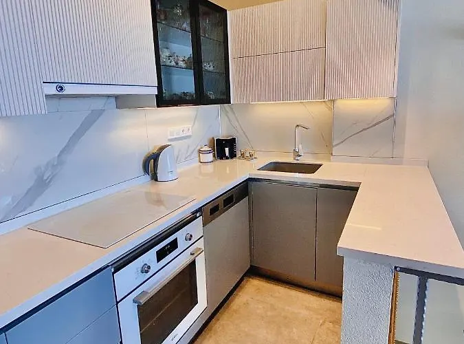Port Mansion Appartement *