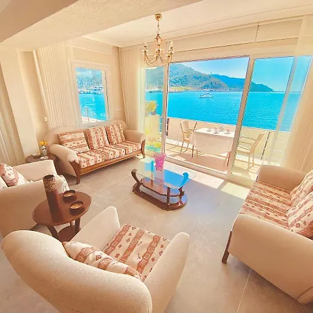 Port Mansion 马尔马里斯