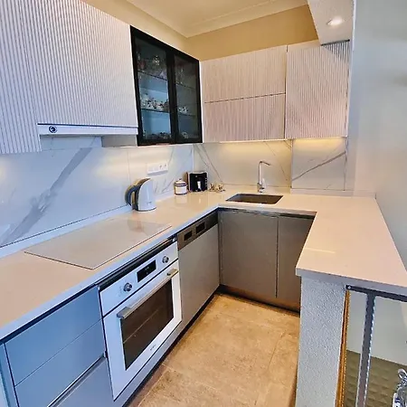 Port Mansion Διαμέρισμα *