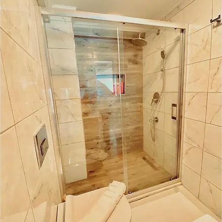 Port Mansion * مرمريس